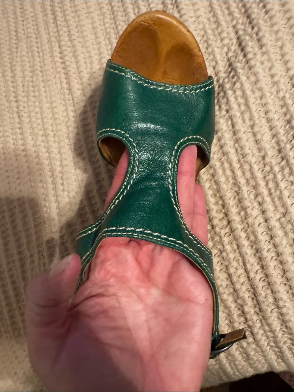 Naya Green Leather Wedge Sandals - Women 9.5